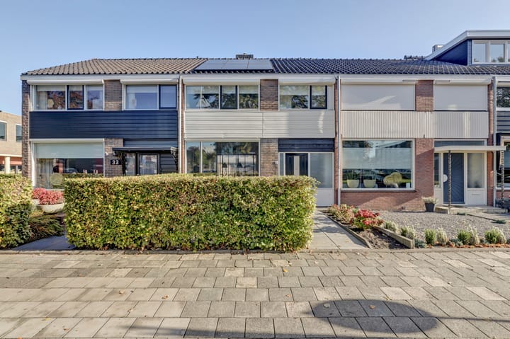 Graaf Willemlaan 35 in Hendrik-Ido-Ambacht foto