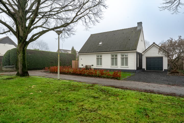 Graaf Willemstraat 22 in Hoogwoud foto