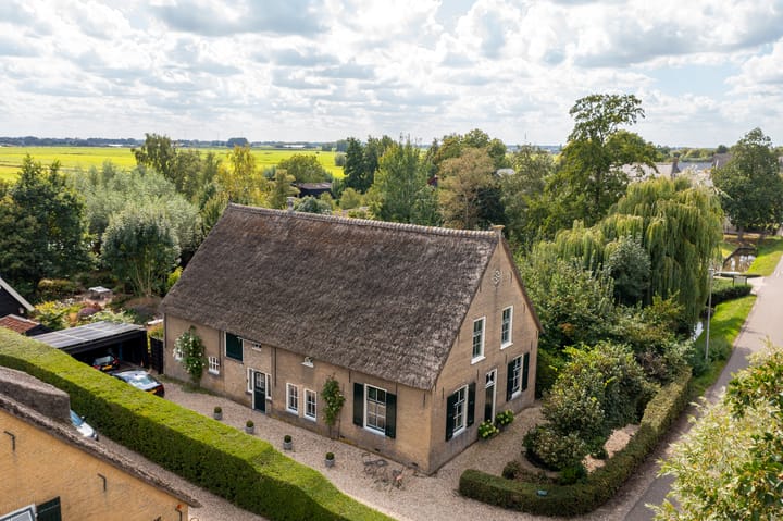 Graafdijk-oost 11 in Molenaarsgraaf foto