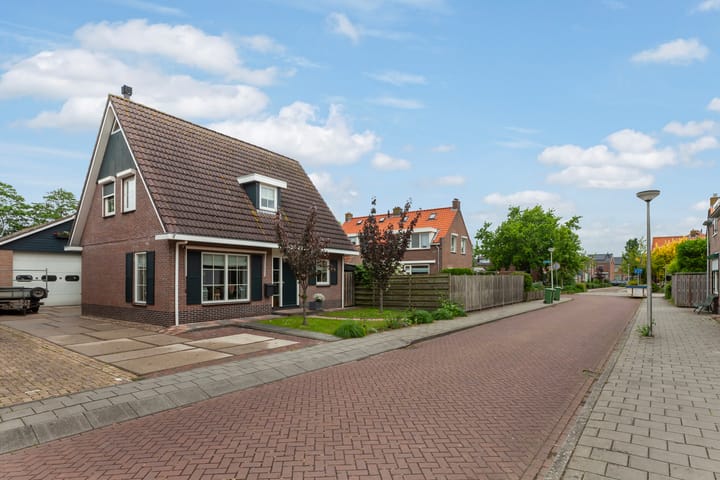 Graafstroomstraat 10a in Bleskensgraaf ca foto