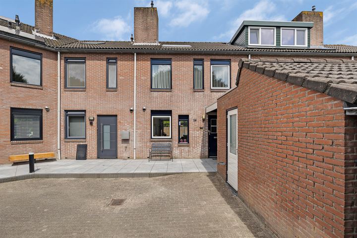 Grasmeent 19 in Almere foto