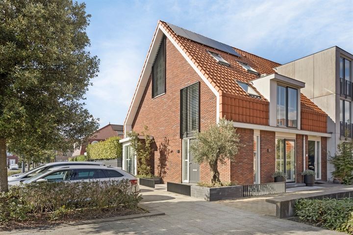 Grateastraat 5 in Capelle aan den IJssel foto