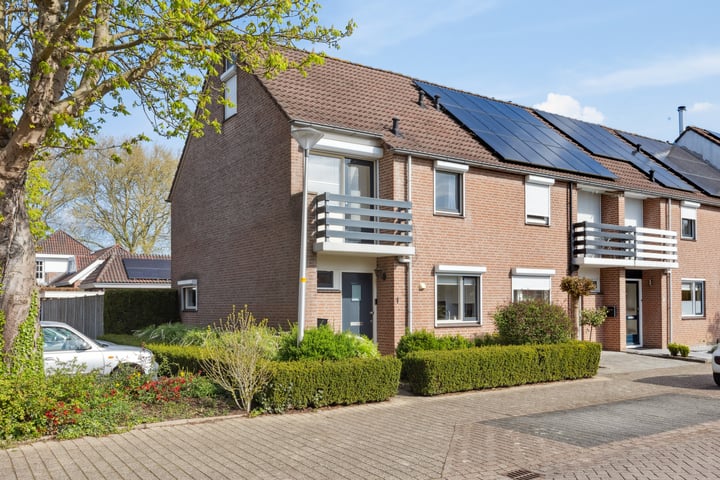 Gravekamp 1 in Huissen foto