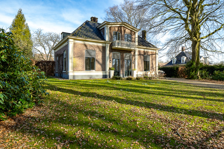Gravenallee 10 in Almelo