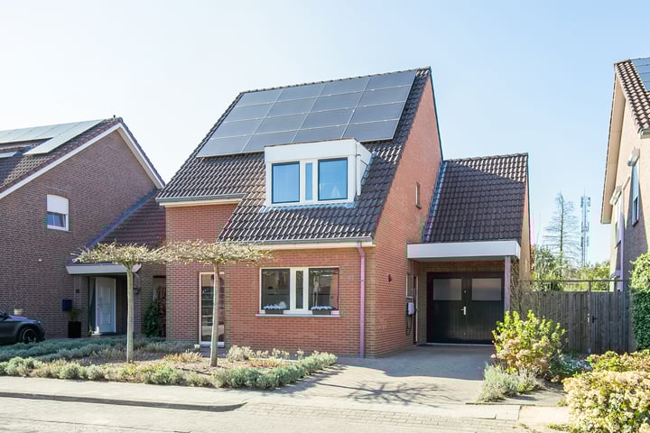 Gravenweg 85 in Landgraaf foto