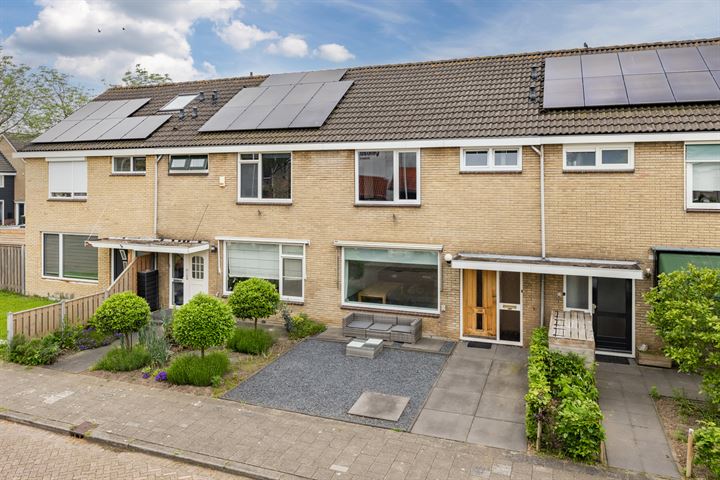 Grebbestraat 56 in Oud-Beijerland foto