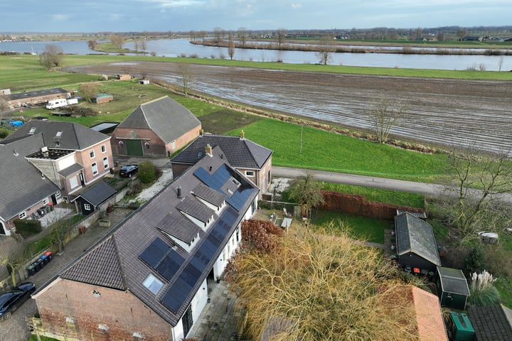 Greffelingsedijk 23a in Alphen foto