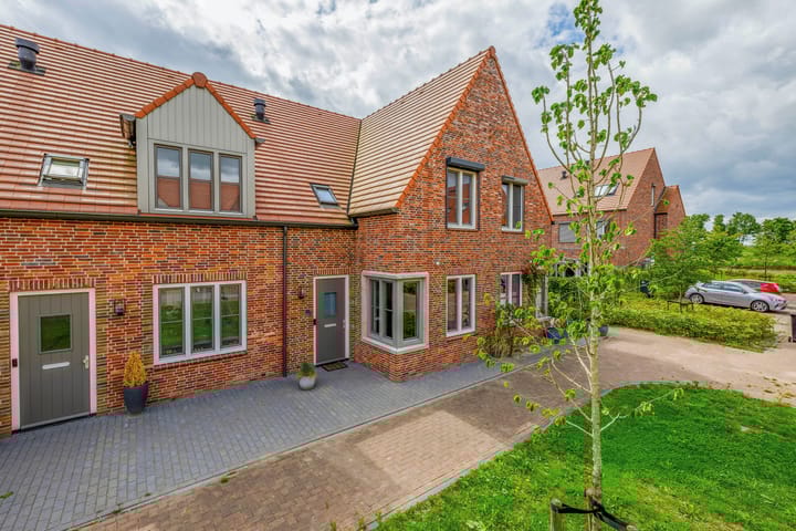 Grenenhout 3 in Waddinxveen foto