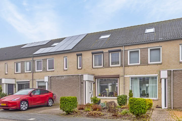 Grevenbichtstraat 55 in Tilburg foto
