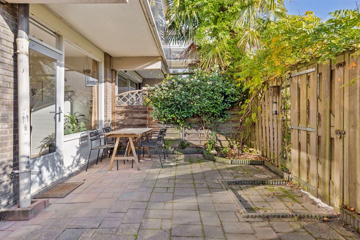 Griend 65 in Diemen foto