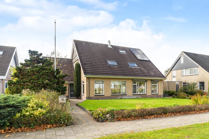 Griene Leane 34 in Stiens foto