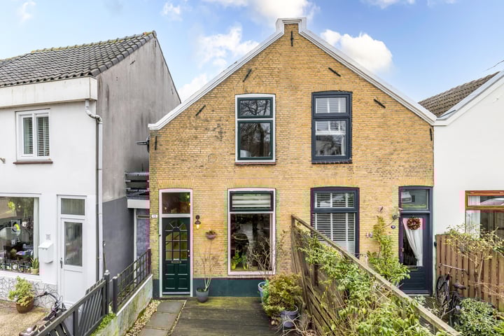 Groenelaan 15 in Schiedam foto