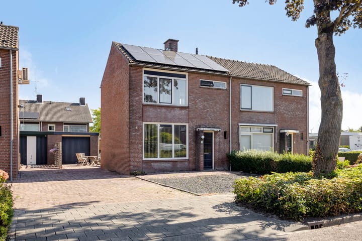 Groenestraat 4 in Ophemert foto