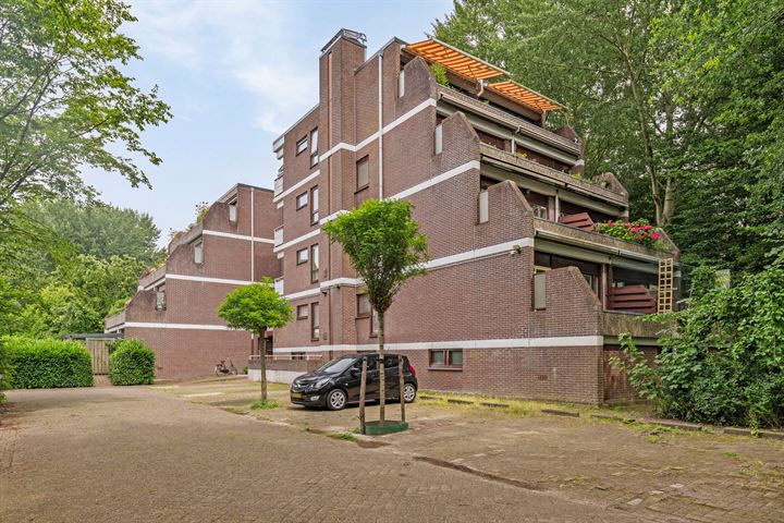 Groenhof 183 in Almere foto