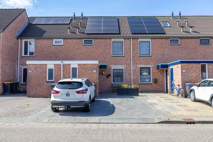 Groenkampen 190 in Assen foto