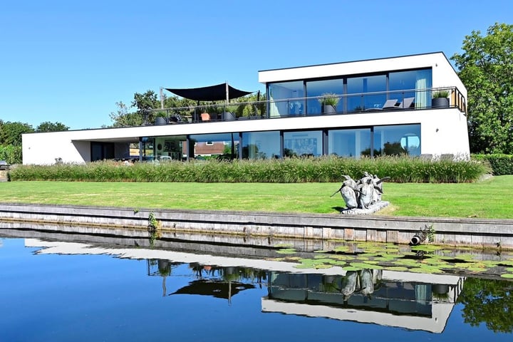 Groenlandse kade 101A in Vinkeveen foto