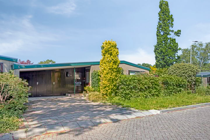 Groenoord 180 in Alphen aan den Rijn foto
