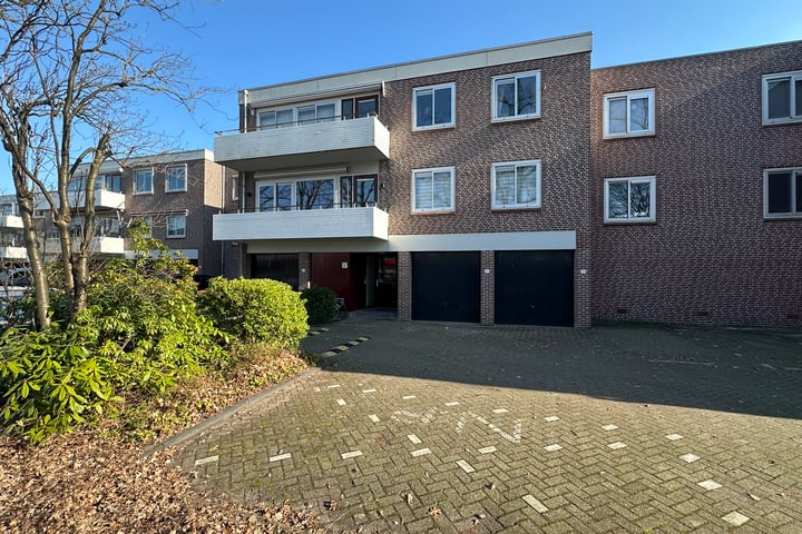 Groenoord 306 in Alphen aan den Rijn foto