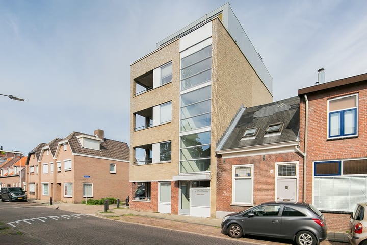 Groeseindstraat 71c in Tilburg foto