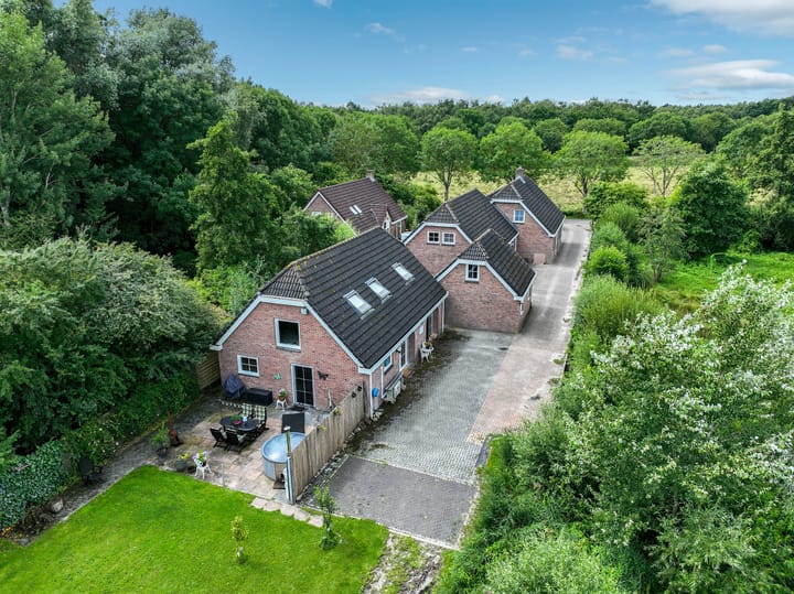 Groeveweg 43 in Oostwold foto