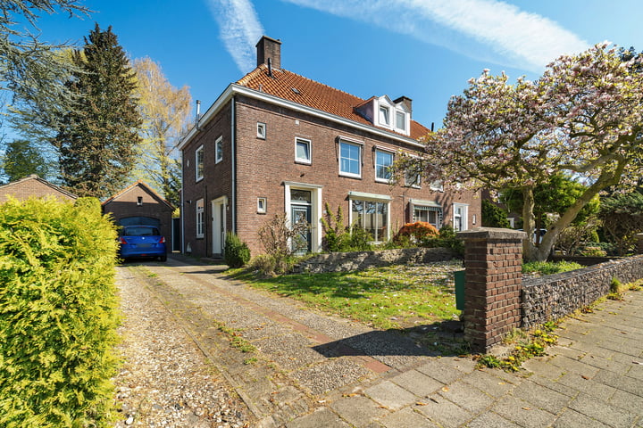 Gronausestraat 139 in Enschede foto