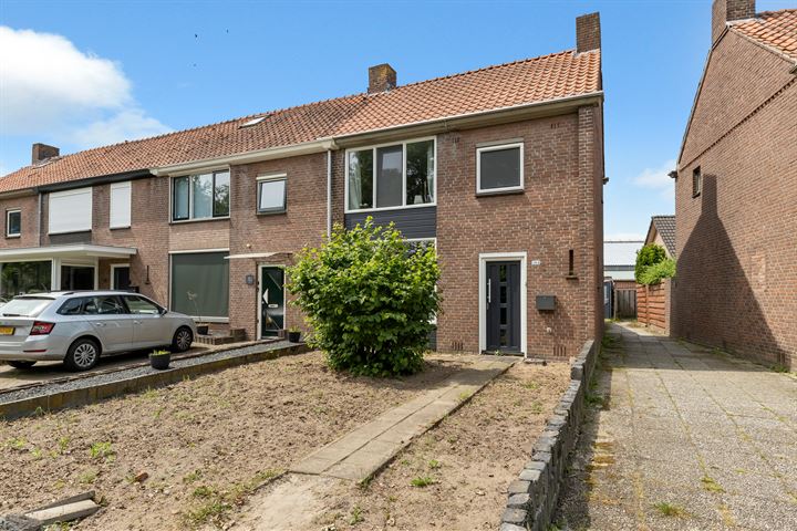 Gronausestraat 284 in Losser foto