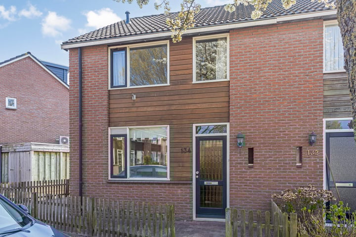 Gronausevoetpad 134 in Enschede foto