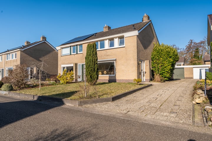 Gronddiep 6 in Bellingwolde foto