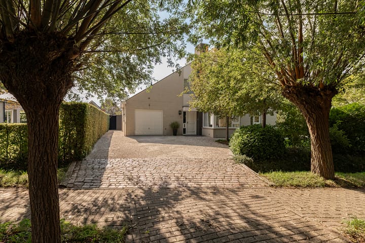 Grondzeilerweg 8 in Culemborg foto