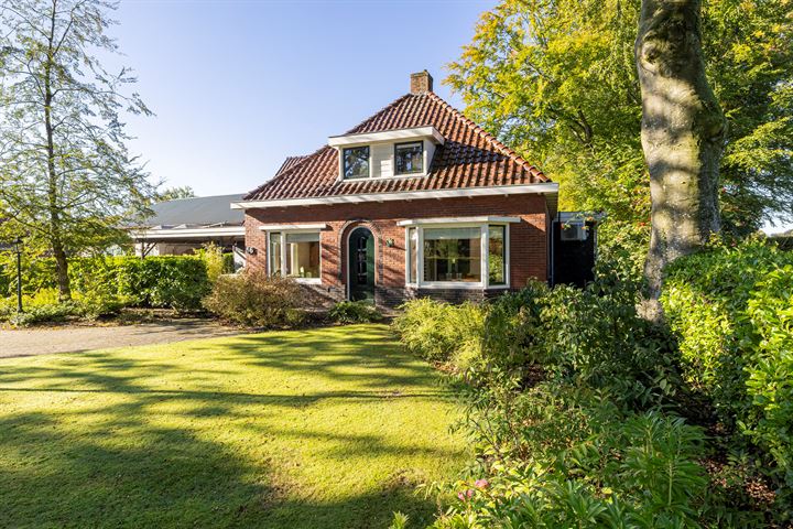 Groningerstraat 46 in Midlaren foto