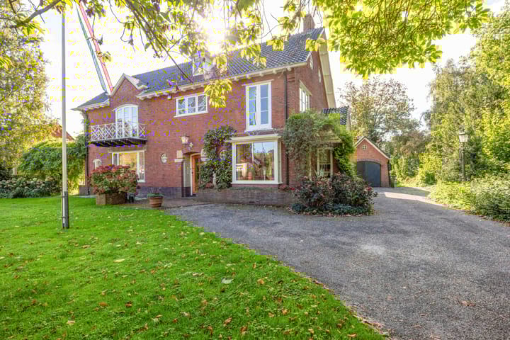 Groningerstraatweg 42 in Grijpskerk foto