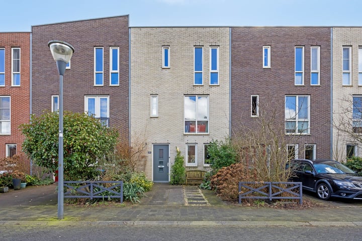 Groot-Brittanniëstraat 124 in Lent foto
