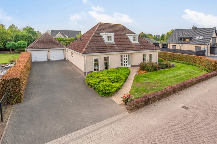 Groot Hoogsteen 14 in Breda foto