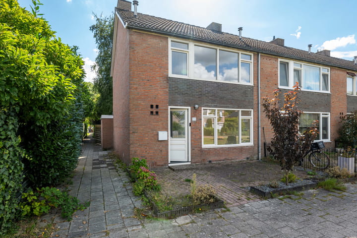 Grote Belt 70 in Veendam foto