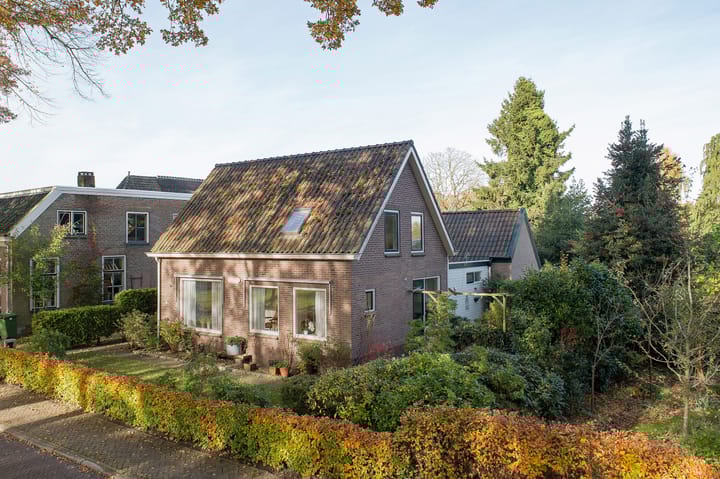 Grote Brink 31 in Rolde foto