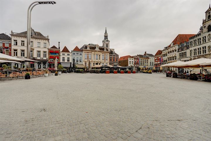 Grote Markt 8b in Bergen op Zoom foto