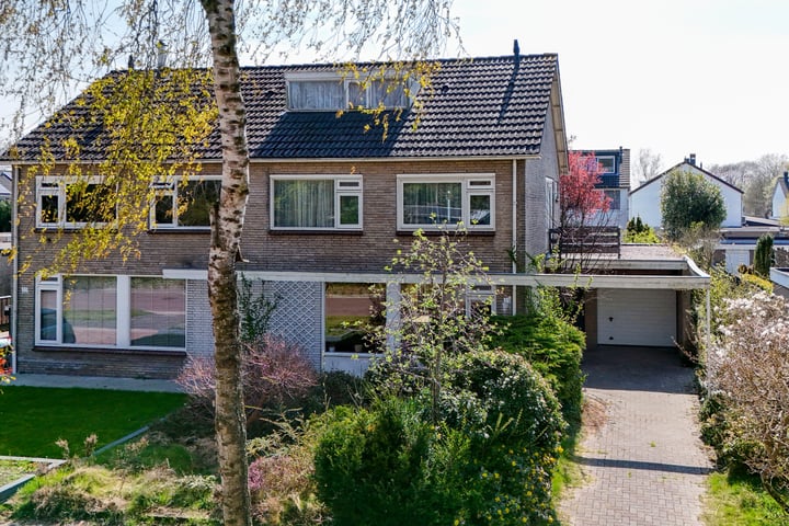 Grote Vaartlaan 35 in Veendam foto
