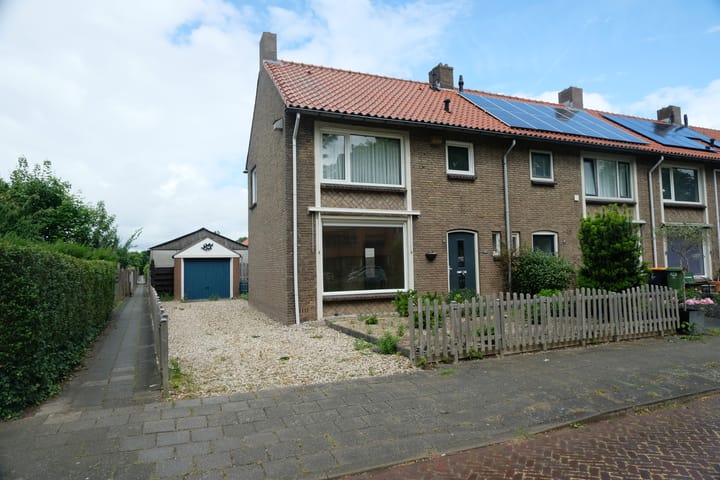 Grotebrugse Grintweg 111 in Tiel foto