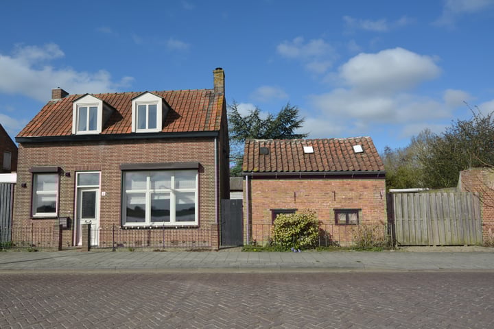 Grotendam 10 in Oostburg