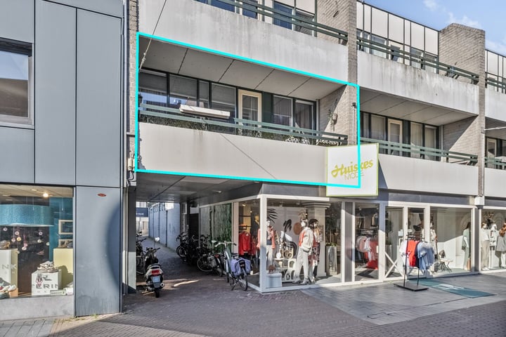 Grotestraat 24 in Raalte foto