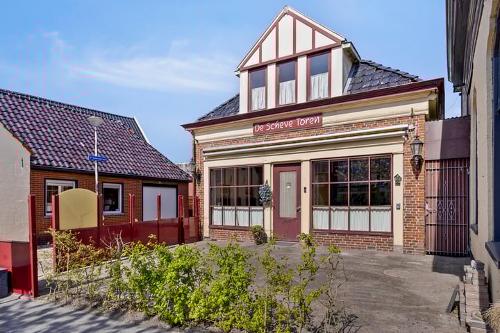 Grotestraat 24 in Bedum foto