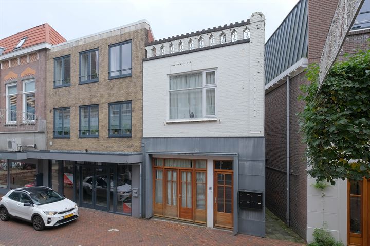 Grotestraat 4a in Almelo foto