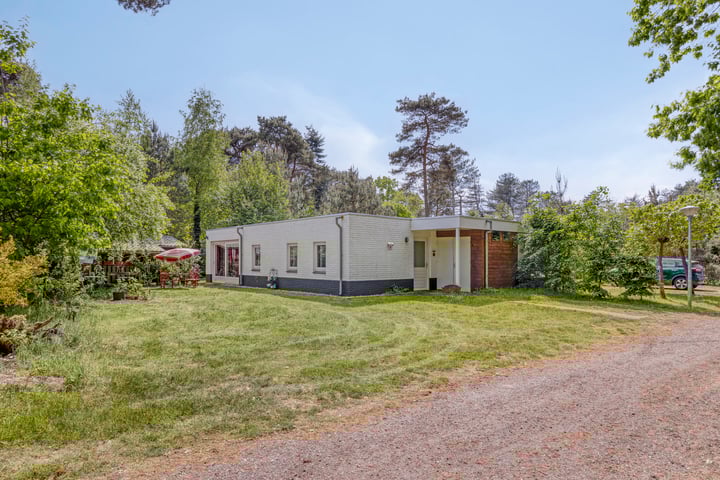 Grove Den 4 in Sint-Oedenrode