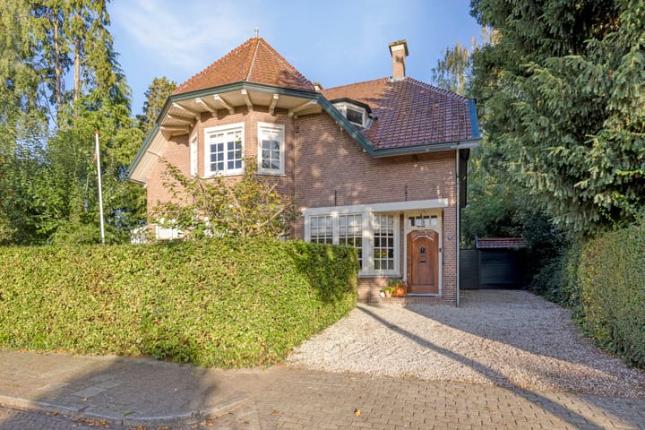 Grundellaan 19 in Hengelo foto