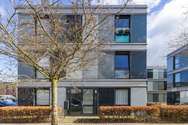 Guamstraat 4B in Almere foto