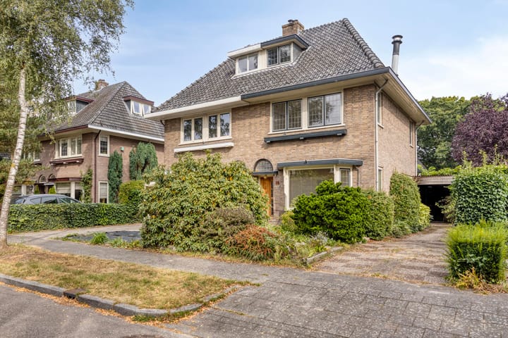 Gunninglaan 26 in Apeldoorn foto