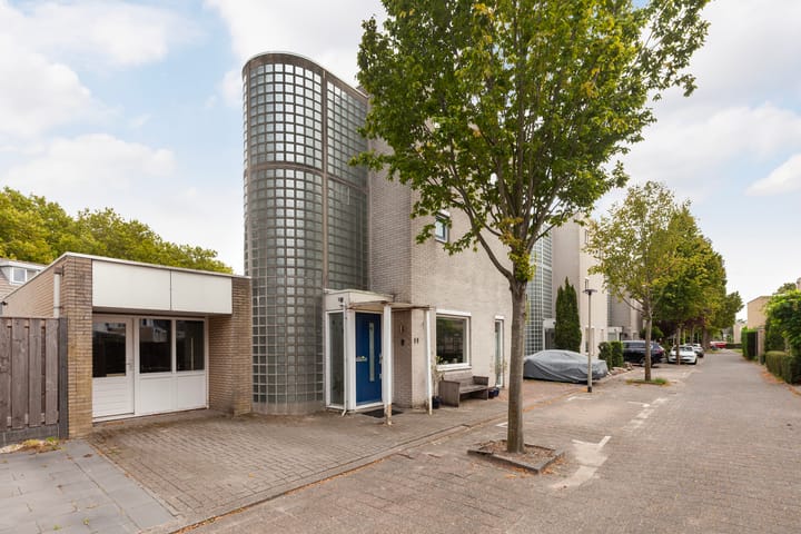 Gustav Stresemannring 11 in Vlaardingen foto