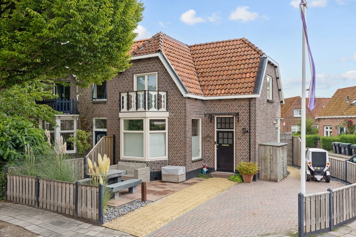Gymnasiumstraat 19 in Leeuwarden foto