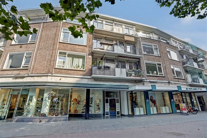H.J. van Heekplein 21 in Enschede foto