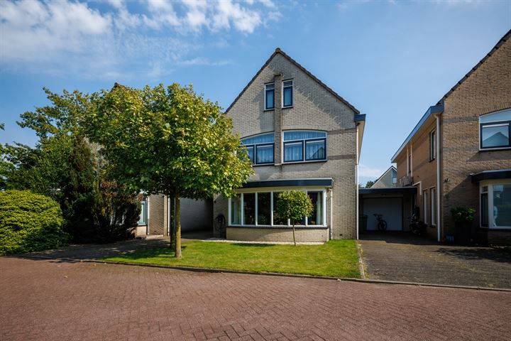 H.K. Pootstraat 3 in Veenendaal foto